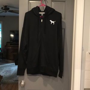 VICTORIAS SECRET PINK SIZE MEDIUM BLACK HOODIE